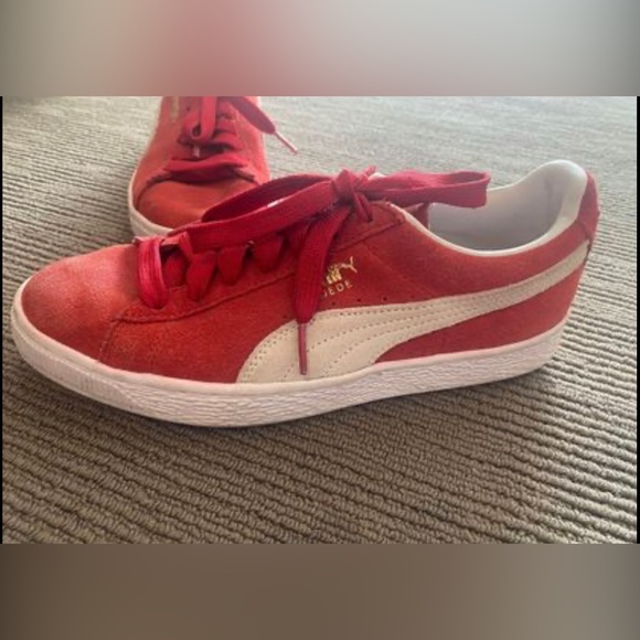 Puma Sneakers - Size 7 - Picture 2 of 6